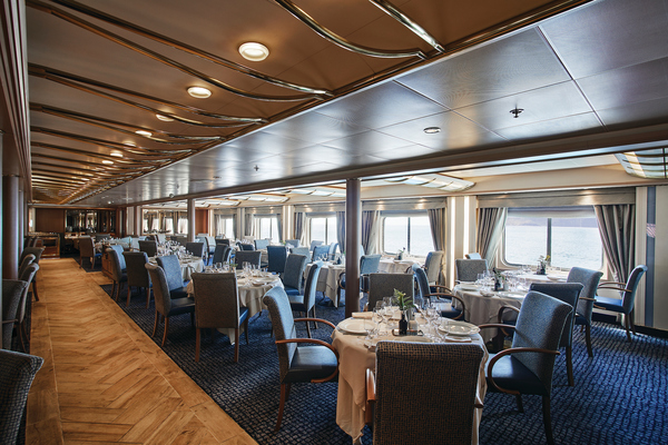 Silversea - Silver Wind - The Restaurant 2.jpg